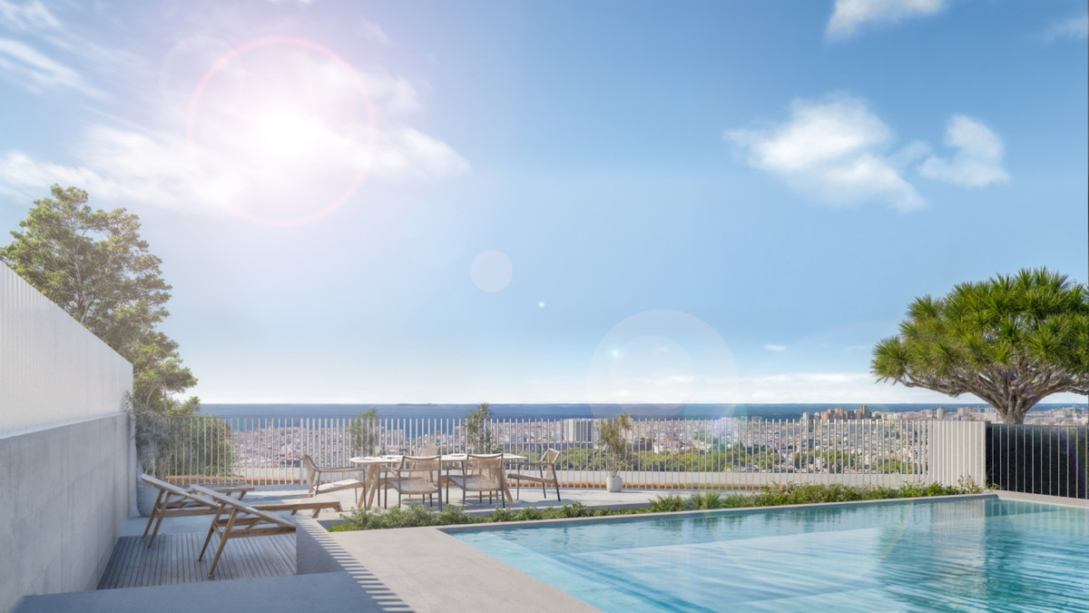 The Oak 48 – Estepona - rooftop infinity pool terrace with panoramic sea and city views under bright blue sky