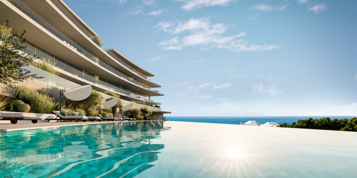 Lighthouse Higuerón Residences – Fuengirola - infinity pool with sea views and modern terraced facade