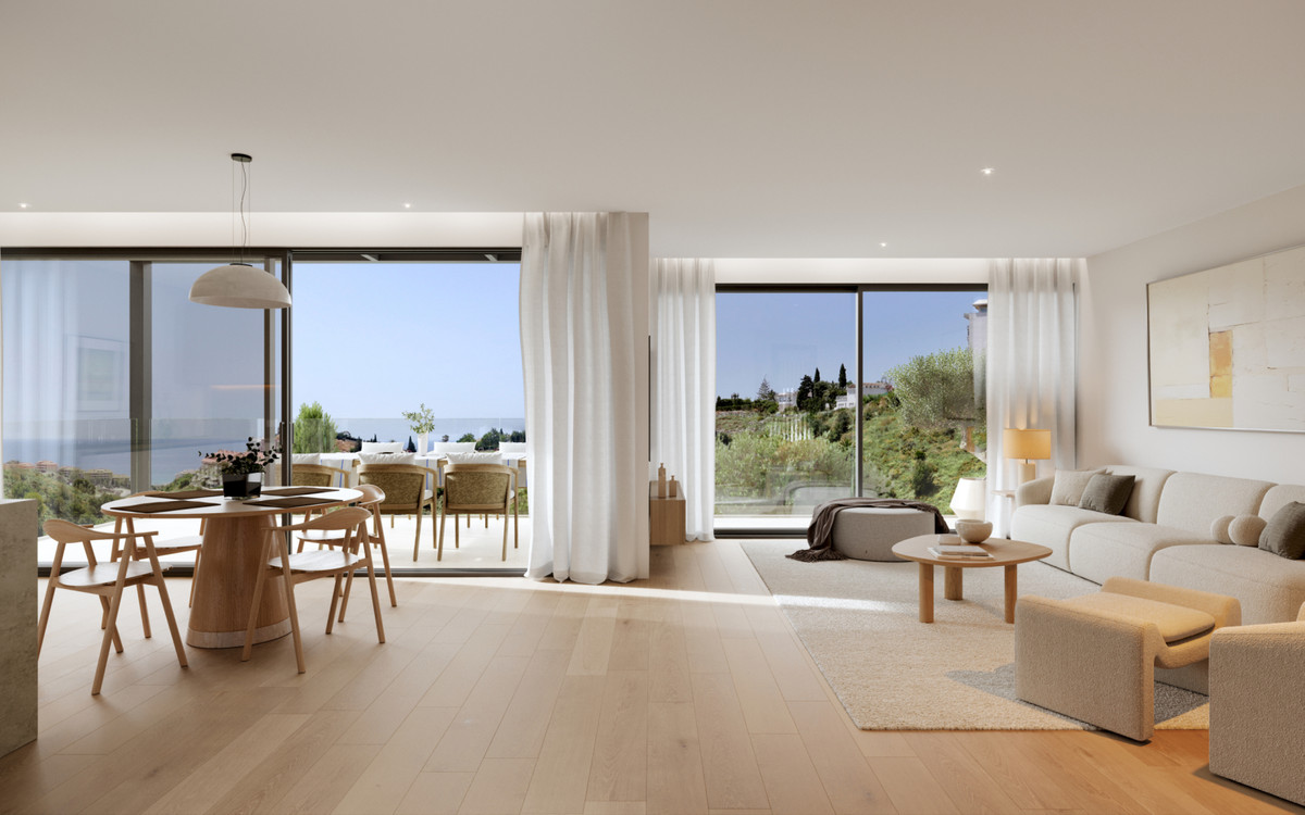 Veridian I – Fuengirola - bright open-plan living and dining area with floor-to-ceiling windows and sea views