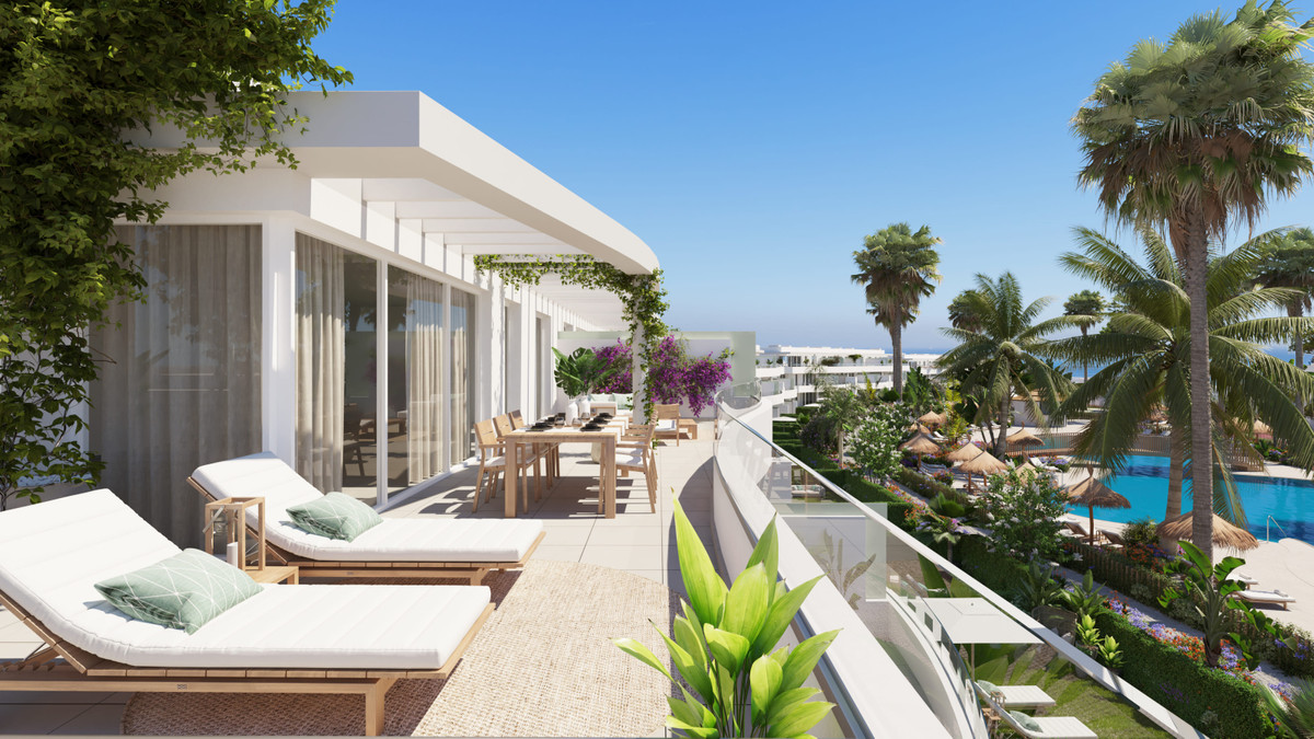 Serenity Frontline Golf Homes and Beach Club – PHASE IV – La Alcaidesa - sun-drenched rooftop terrace with loungers, dining area, pool and sea views